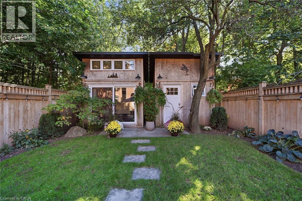 35 FAIRLEIGH Avenue S - Image 37