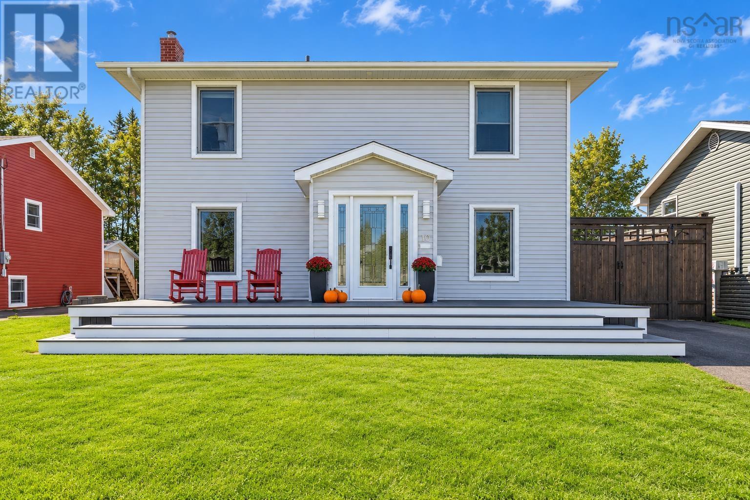 10 Melissa Crescent
