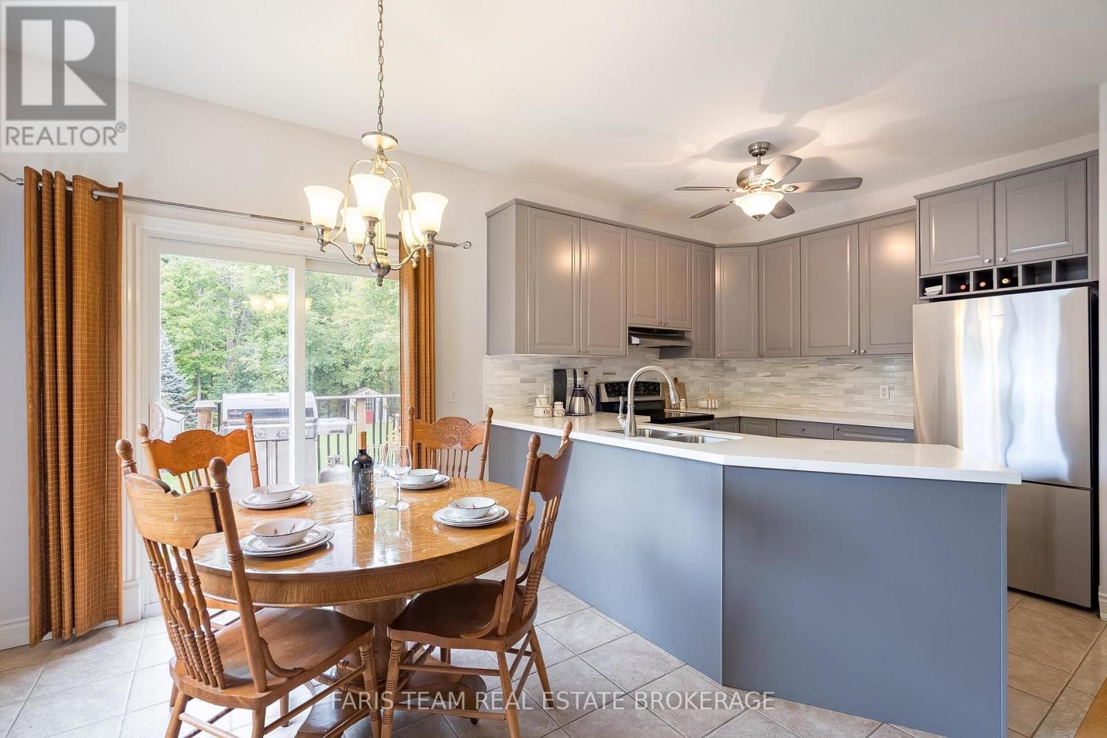1011 FERRIER AVENUE - 5