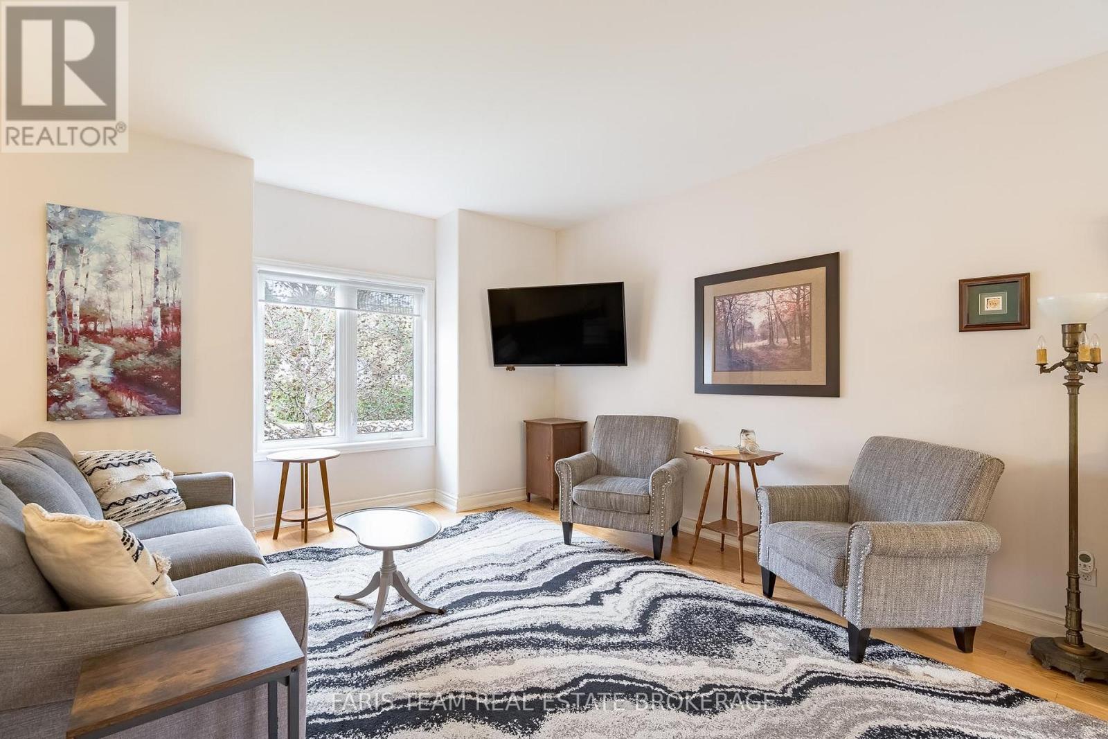 1011 Ferrier Avenue, Innisfil, ON photo 7