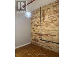 2474 - 2480 Dundas Street W, Toronto, ON M6P1W9 Photo 18