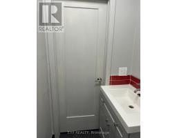 2474 - 2480 Dundas Street W, Toronto, ON M6P1W9 Photo 36