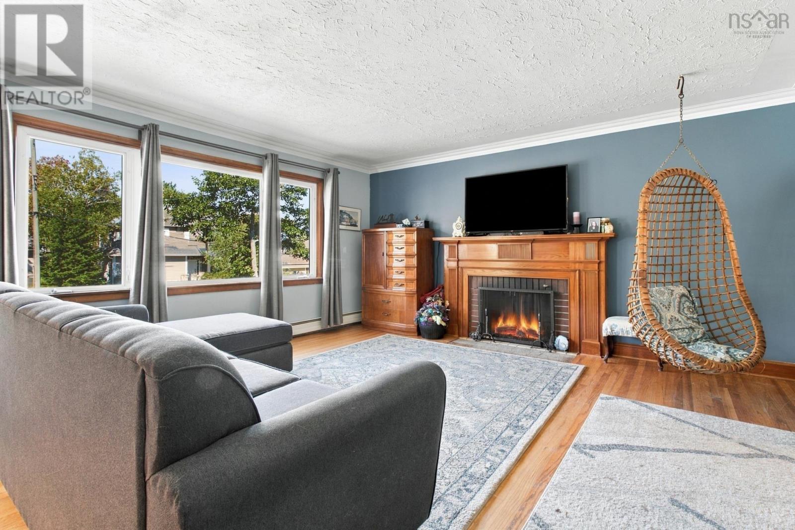 Property 7 of 41 of 8 Edward Laurie Drive