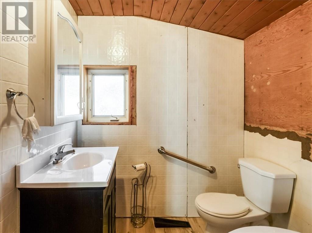 34 Lorne St. — photo 13