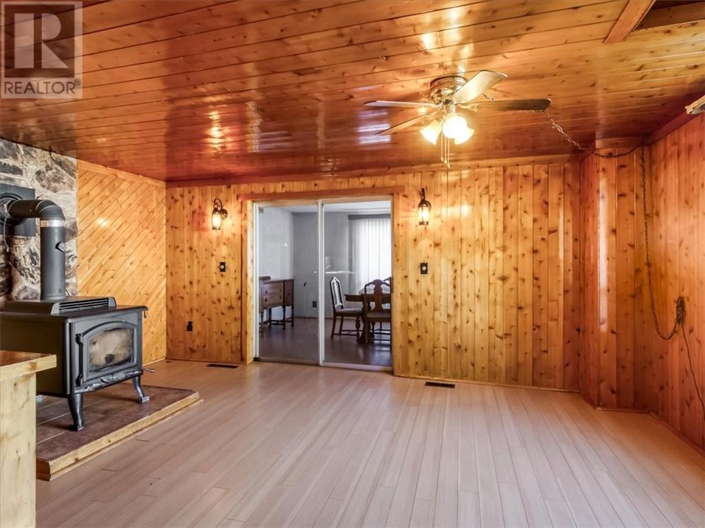 34 Lorne St. - 9