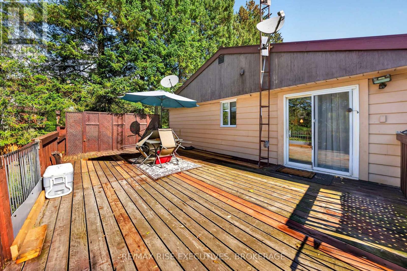 4259 SYDENHAM ROAD - 20