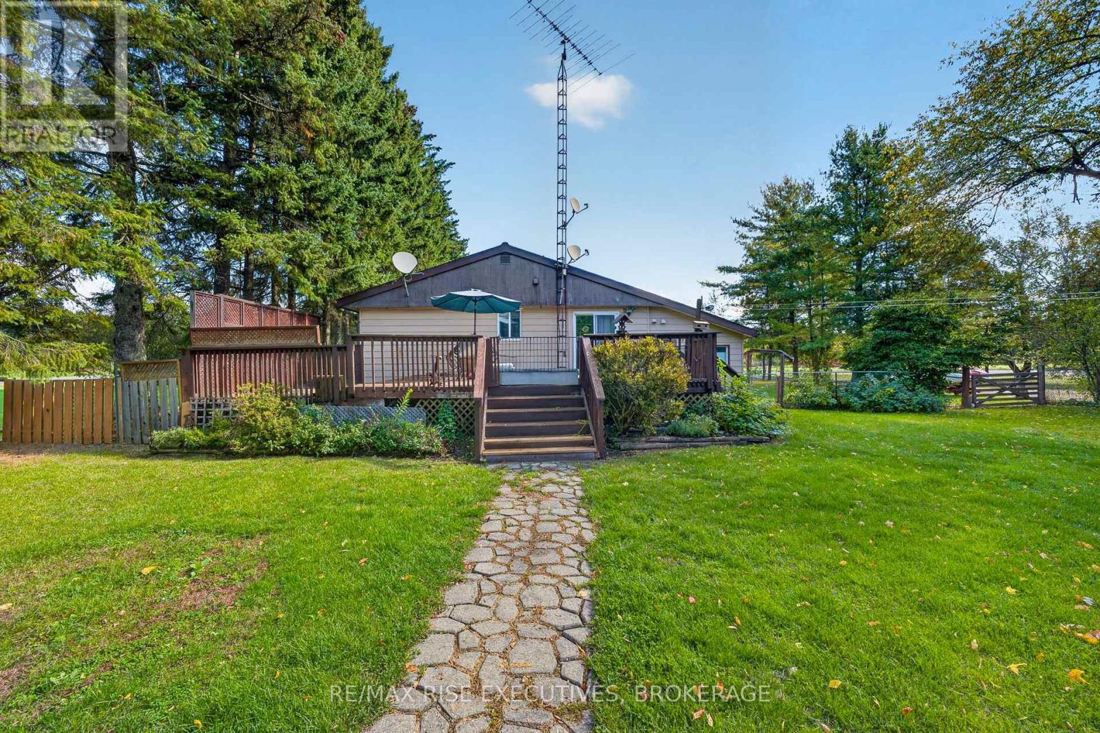 4259 SYDENHAM ROAD - Image 24