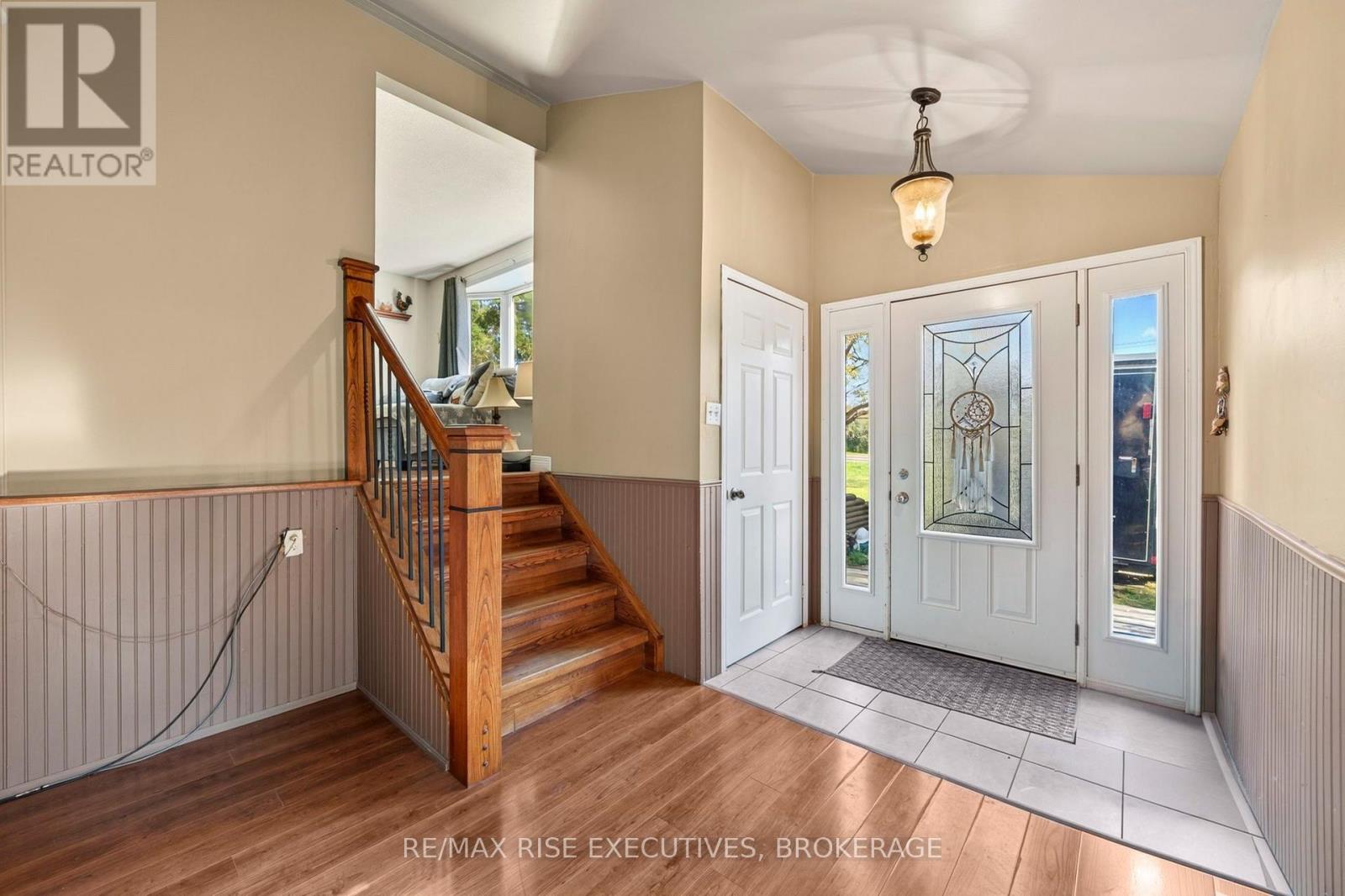 4259 SYDENHAM ROAD - 5
