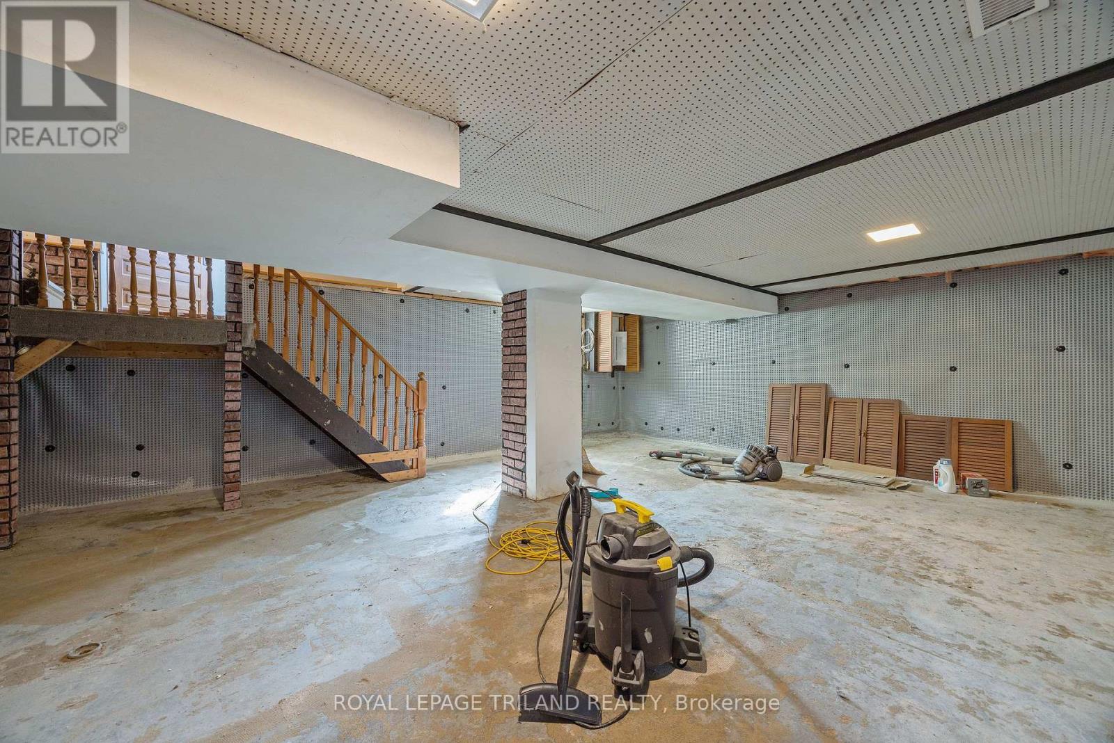 22 HEMLOCK STREET - 26