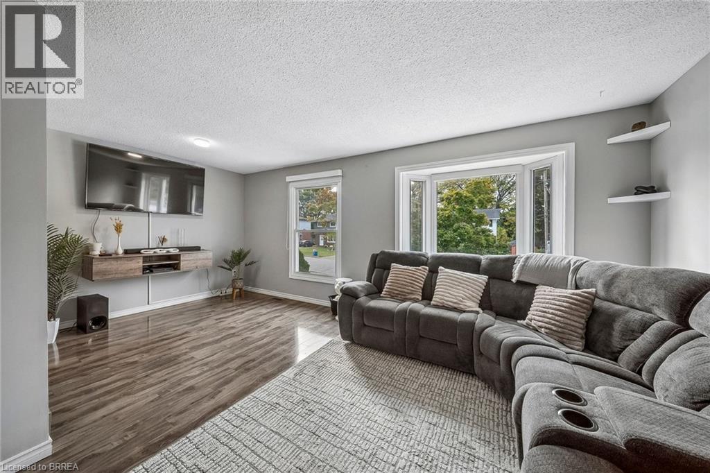 6 DEERFIELD Parkway - 5