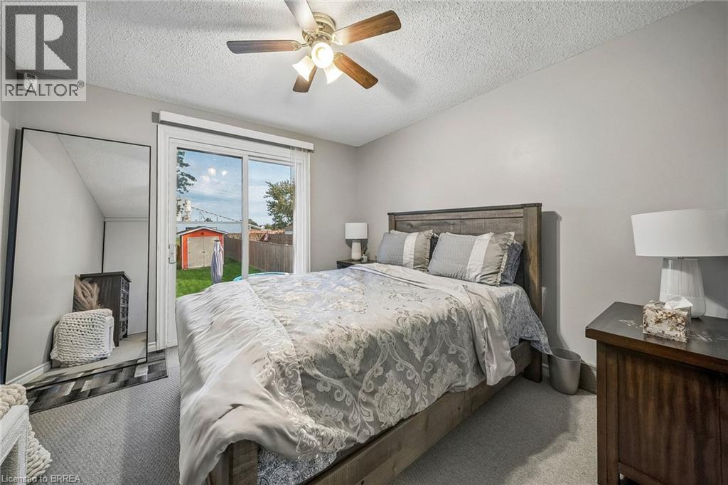 6 DEERFIELD Parkway - 16