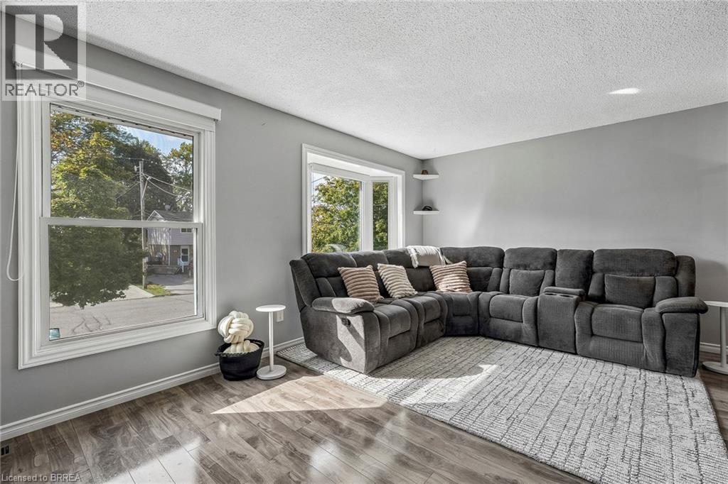 6 DEERFIELD Parkway - 7