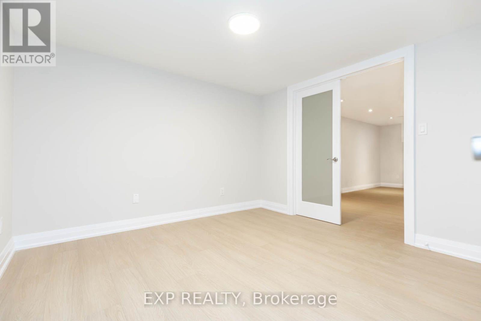 84 Laurel Avenue — photo 25
