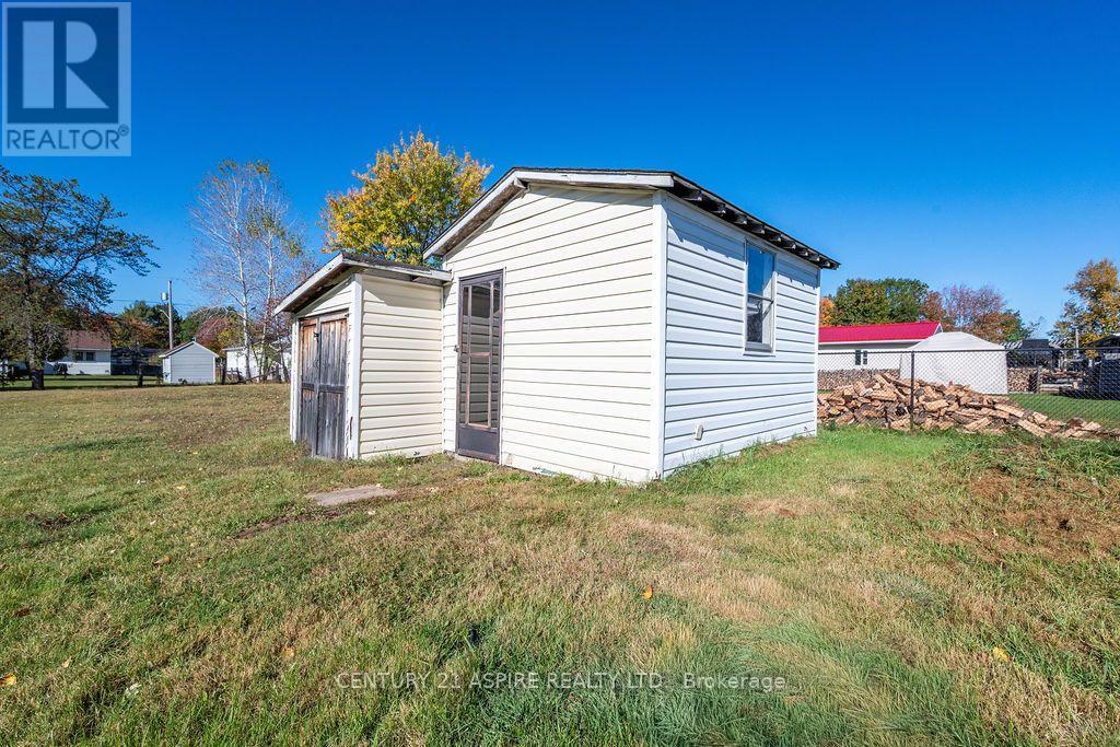7 William Street — photo 40