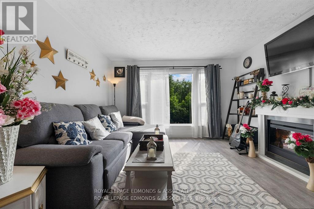 7 ISABELLA STREET - 10