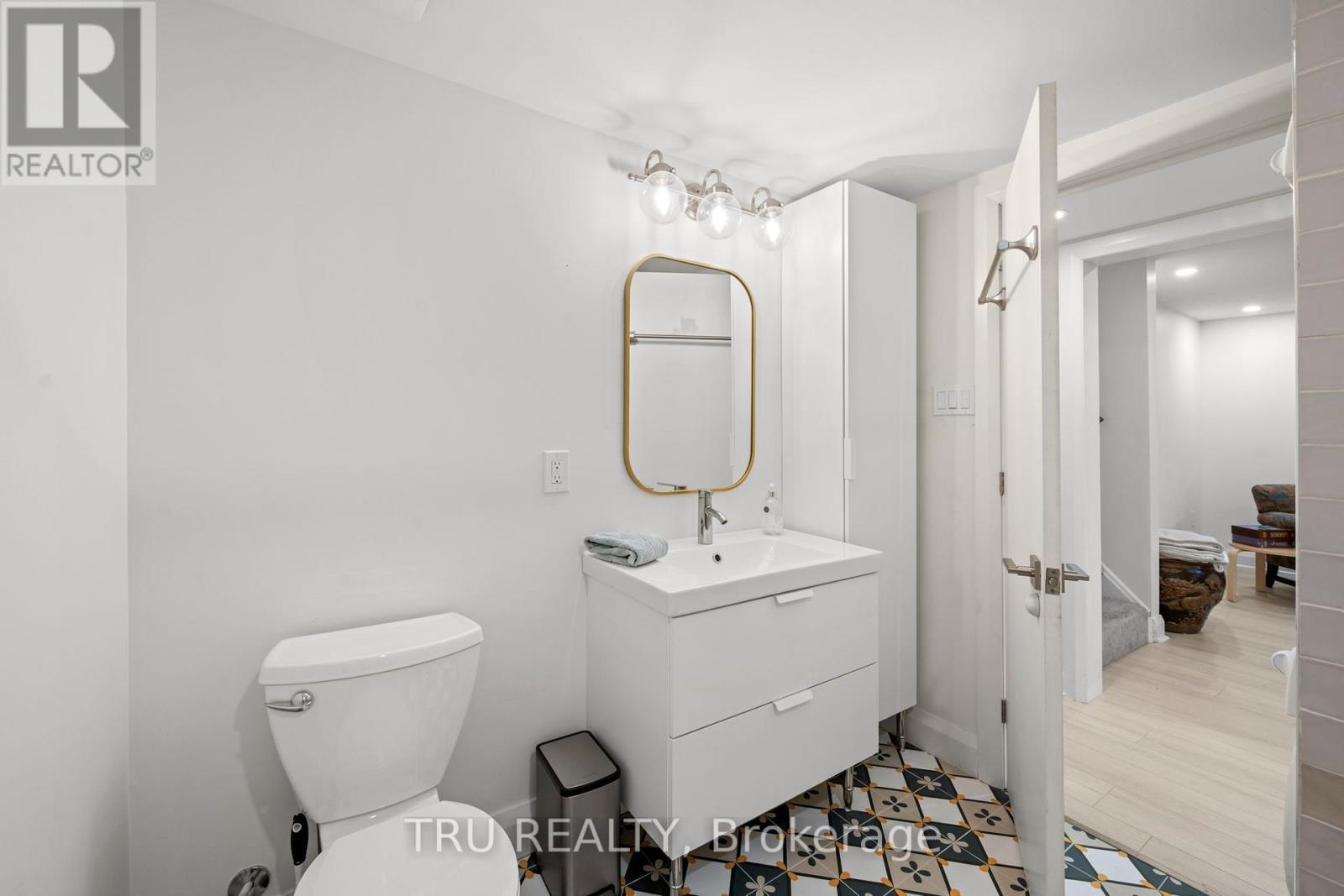 2110 HONEYWELL AVENUE - 38