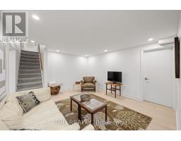2110 Honeywell Avenue, Ottawa, ON K2A0P8 Photo 32