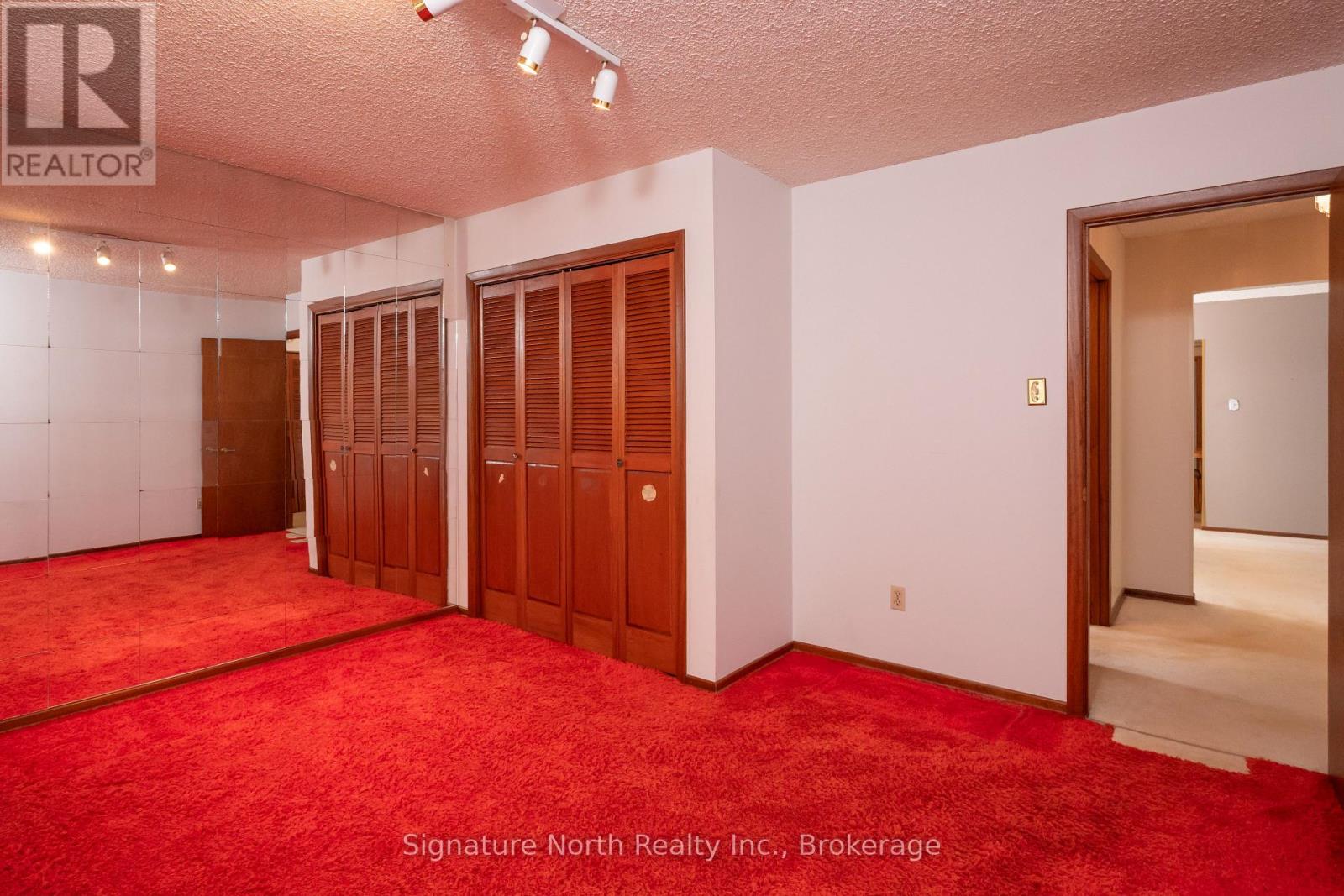 1770 ROSSLYN ROAD - 18
