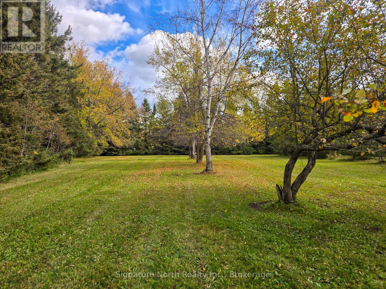 1770 ROSSLYN ROAD - 45