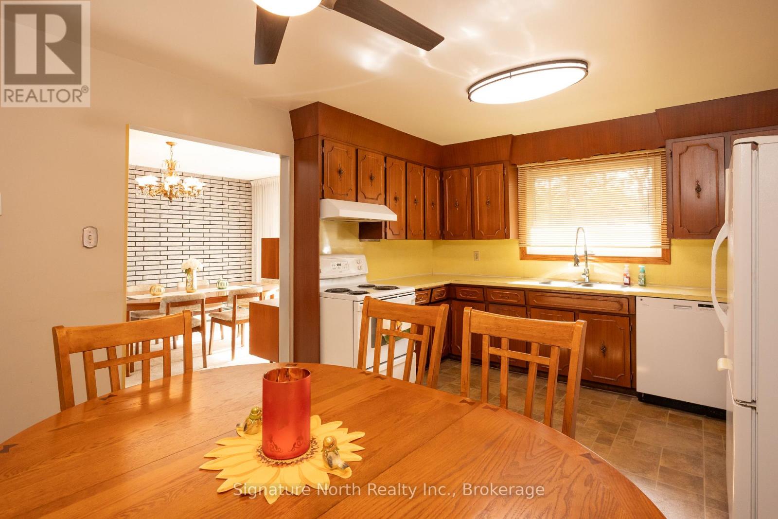 1770 ROSSLYN ROAD - 5