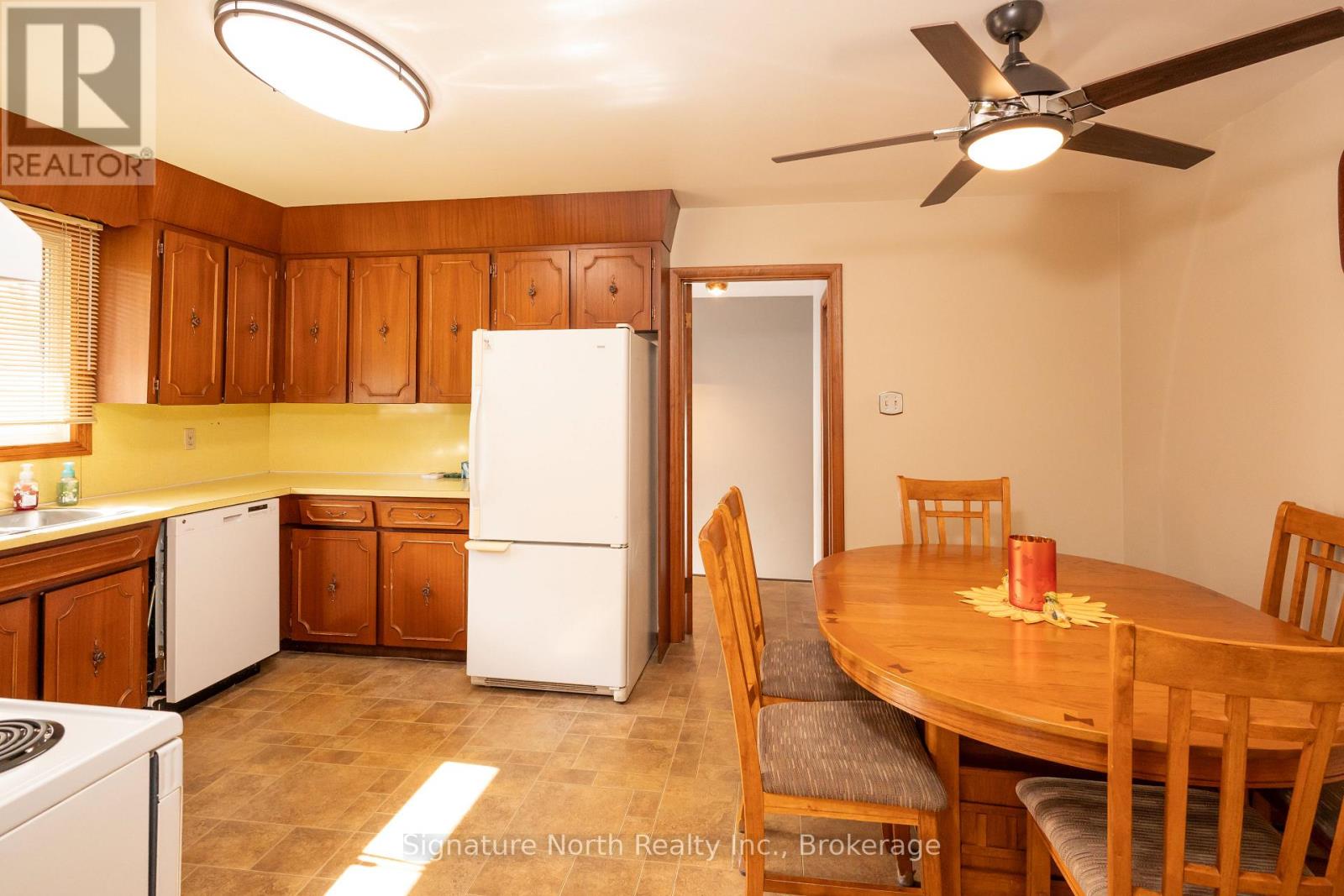 1770 Rosslyn Road — photo 7