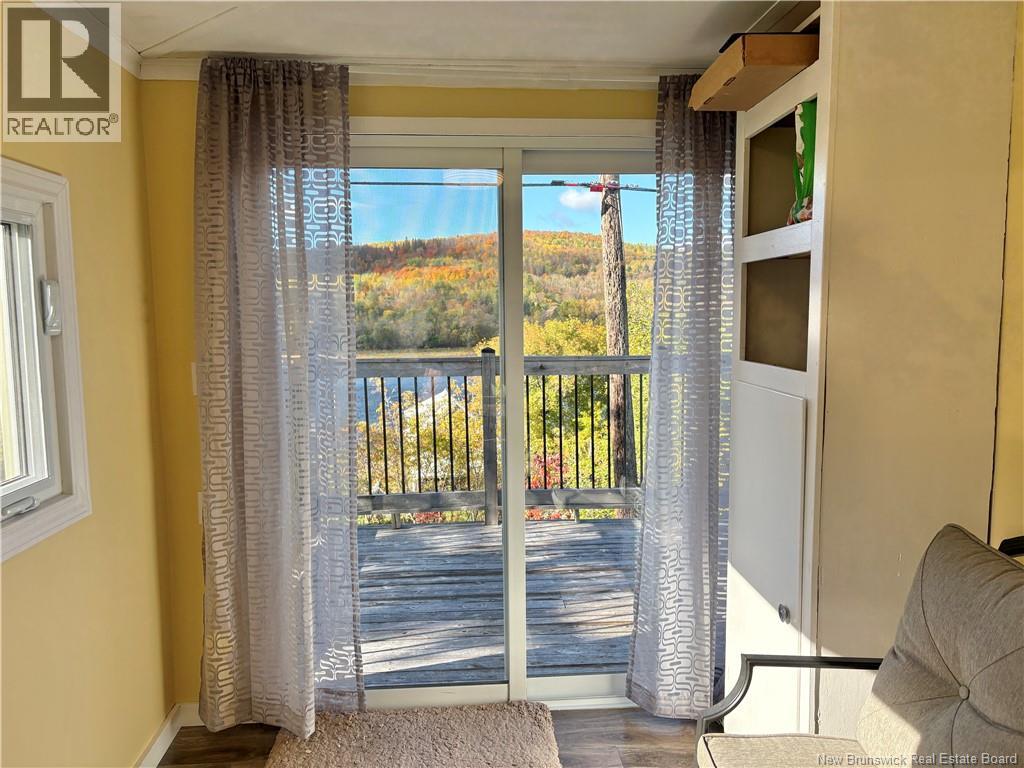 15 Underhill Street - 9