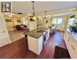 15 Underhill Street, photo 11