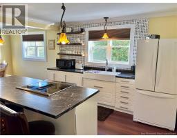 15 Underhill Street, photo 12