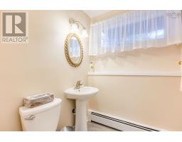 Mud room - 69 Bayview Road, Clayton Park, NS B3M1N8 Photo 14