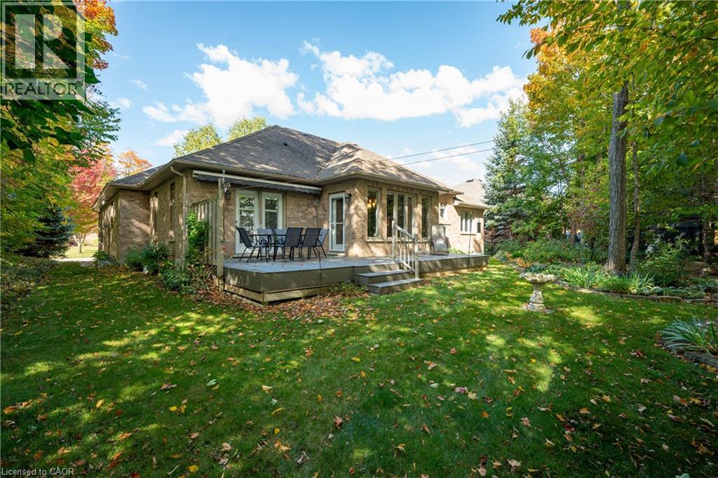 12 WELWOOD Avenue - Image 44