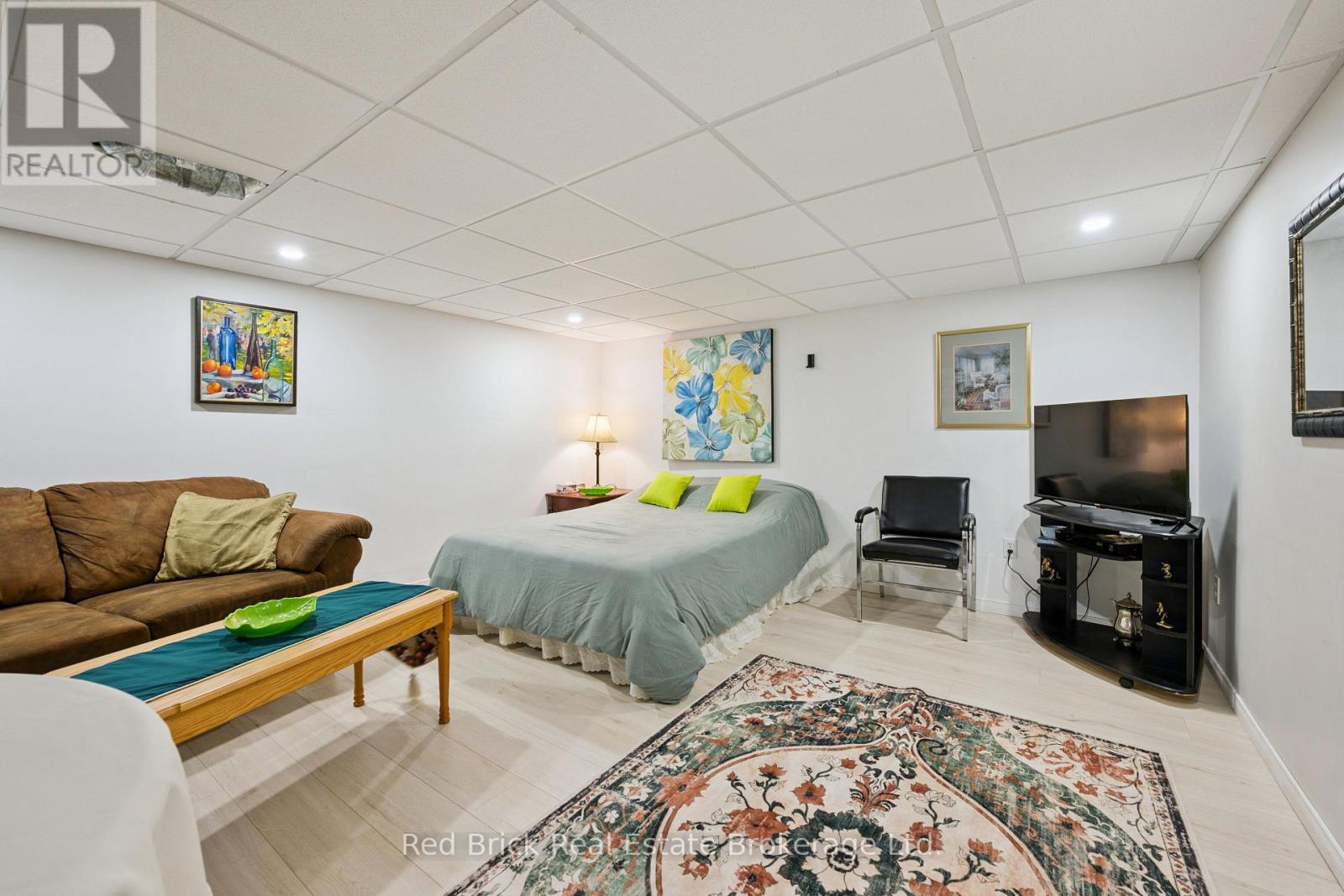 744 WOODHILL DRIVE - Image 30