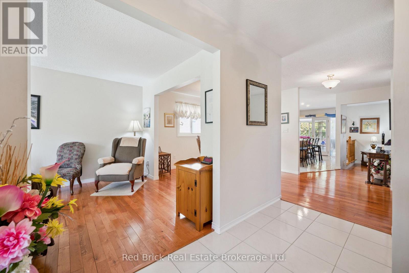 744 WOODHILL DRIVE - Image 7