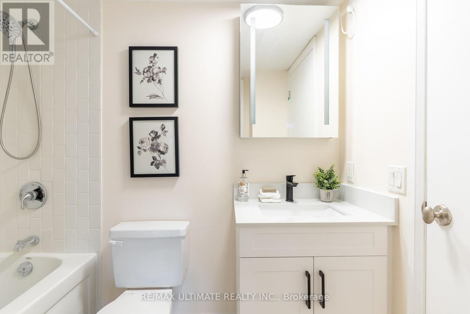 627- 111 Elizabeth Street, Toronto, ON photo 26
