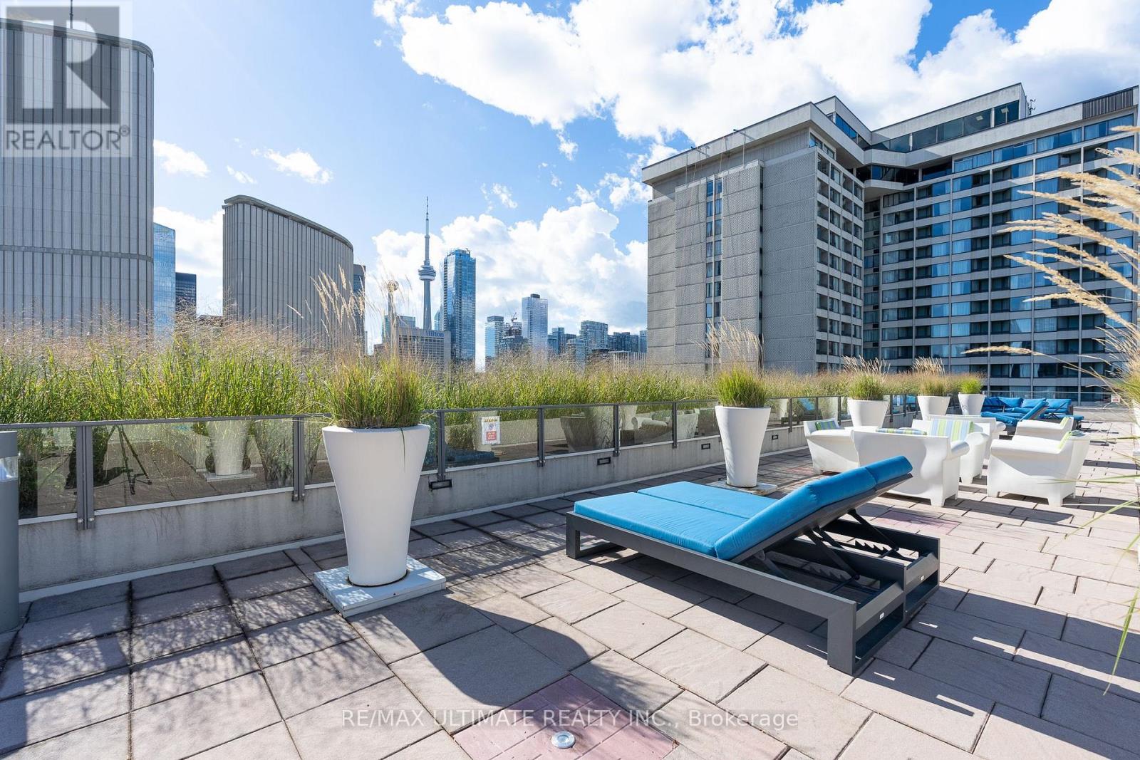 627- 111 Elizabeth Street, Toronto, ON photo 32