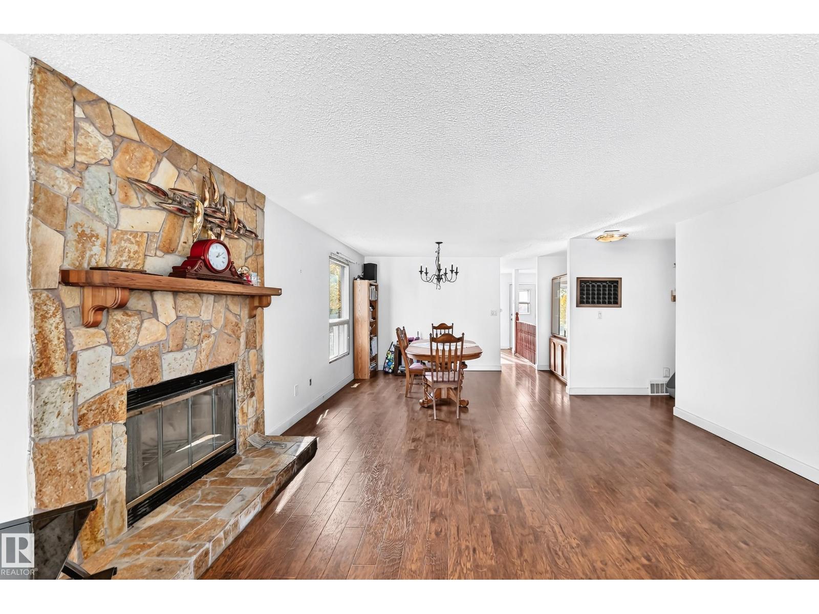 2415 145 Avenue NW, Fraser — photo 18 of 30: Property photo