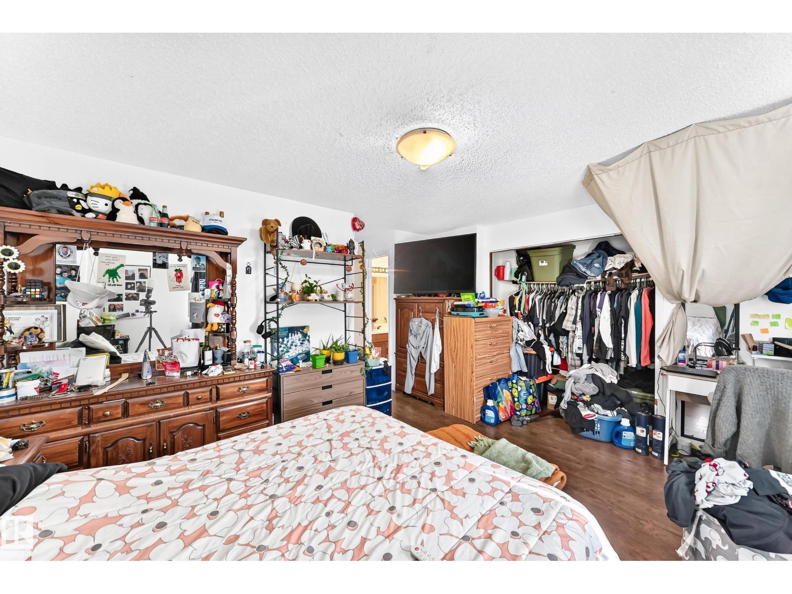 2415 145 Avenue NW, Fraser — photo 21 of 30: Property photo