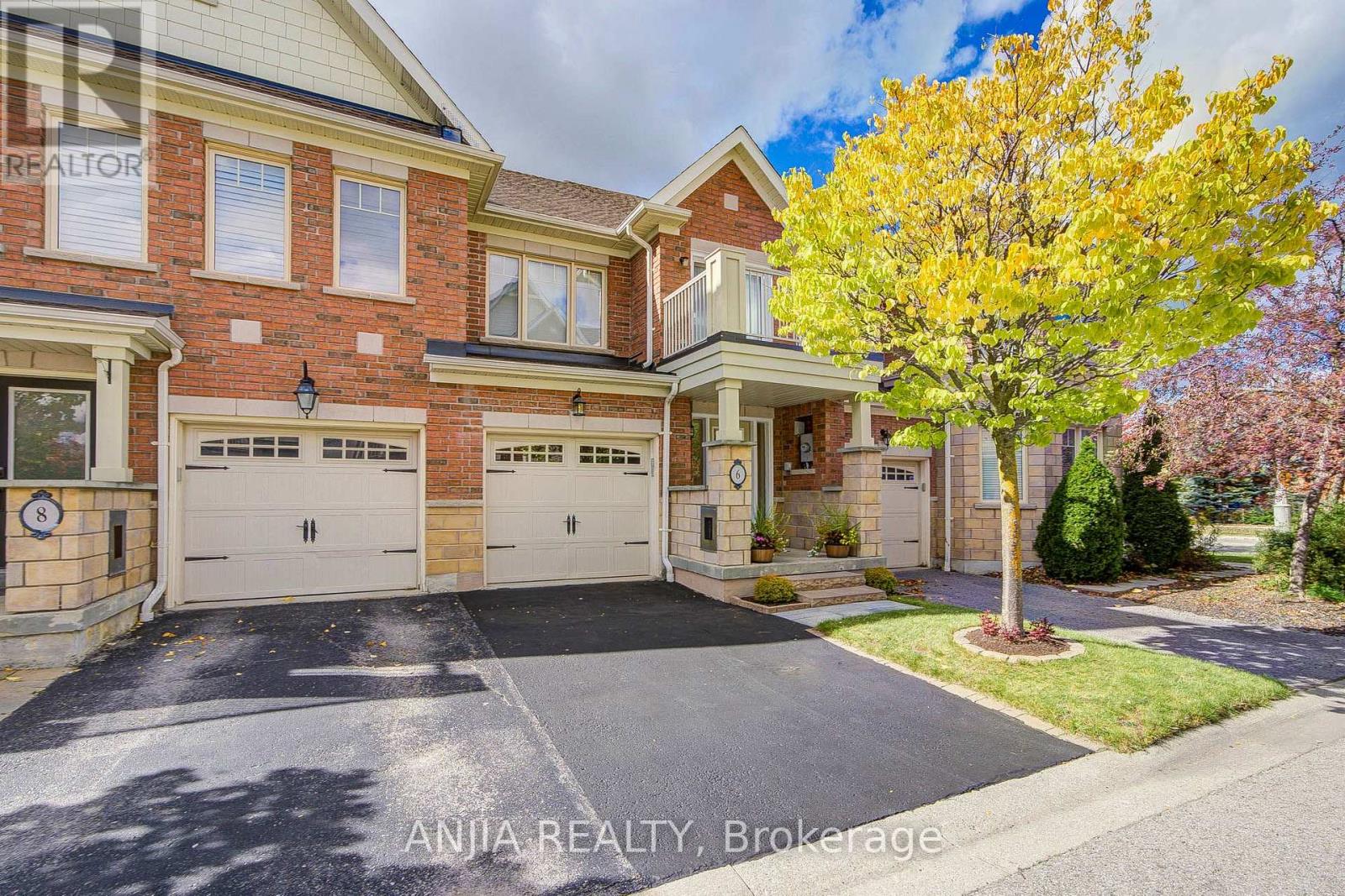 6 Expedition Crescent, Whitchurch-Stouffville, ON photo 1