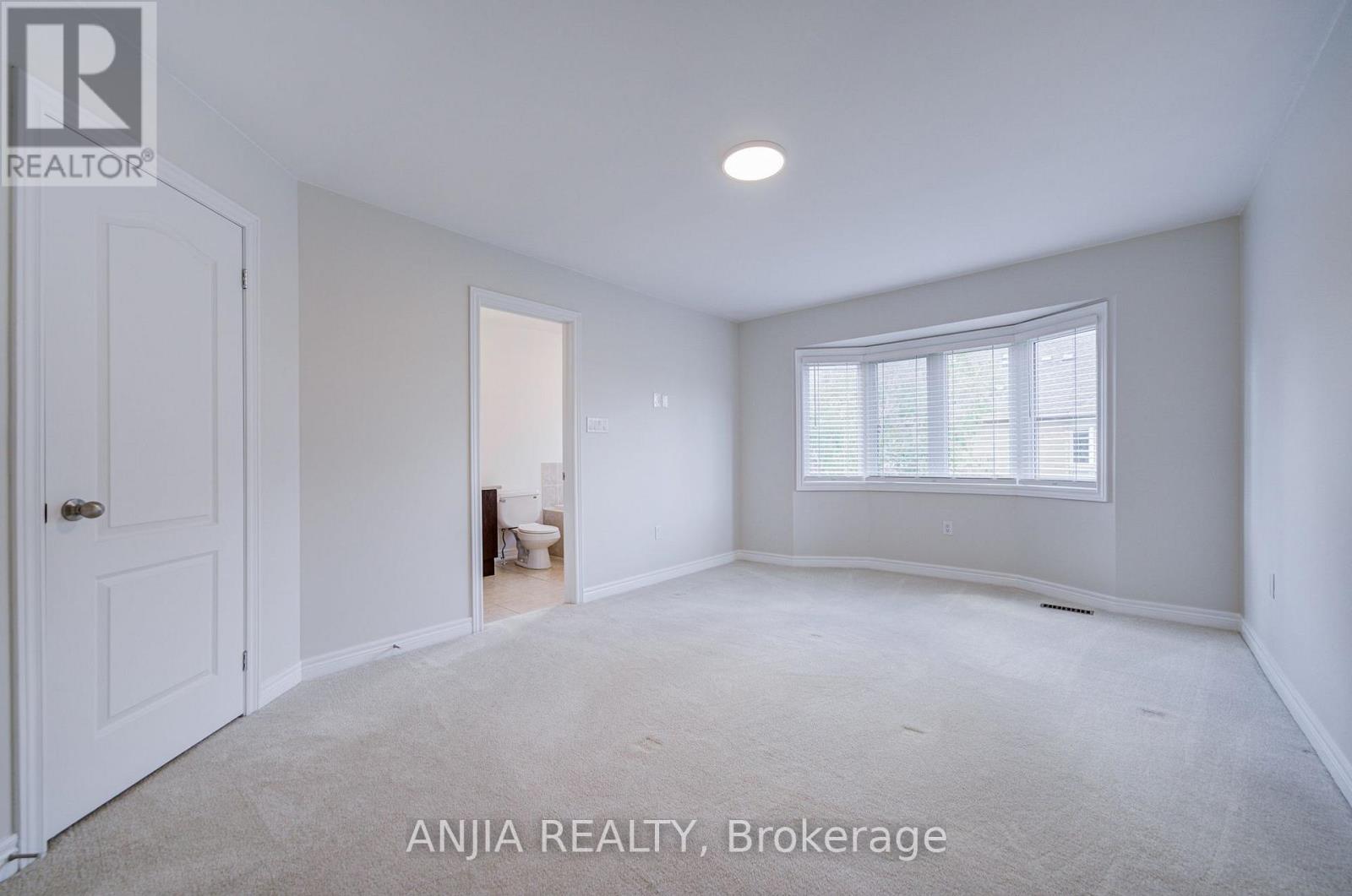 6 Expedition Crescent, Whitchurch-Stouffville, ON photo 23
