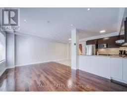 6 Expedition Crescent, Whitchurch Stouffville, ON L4A0T1 Photo 14