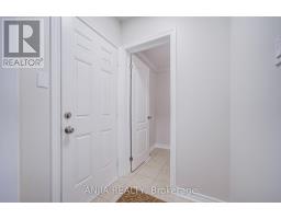 Bedroom 3 - 6 Expedition Crescent, Whitchurch Stouffville, ON L4A0T1 Photo 6