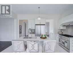 27 Hearthwood Gate, Whitchurch Stouffville, ON L4A4X1 Photo 14