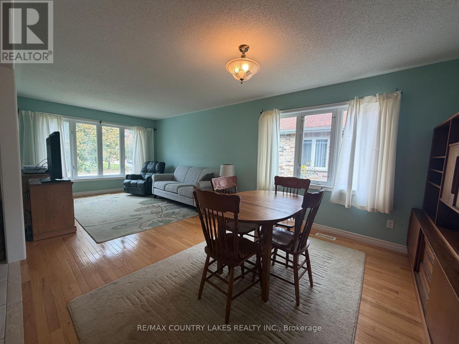43 ELMWOOD AVENUE - 6