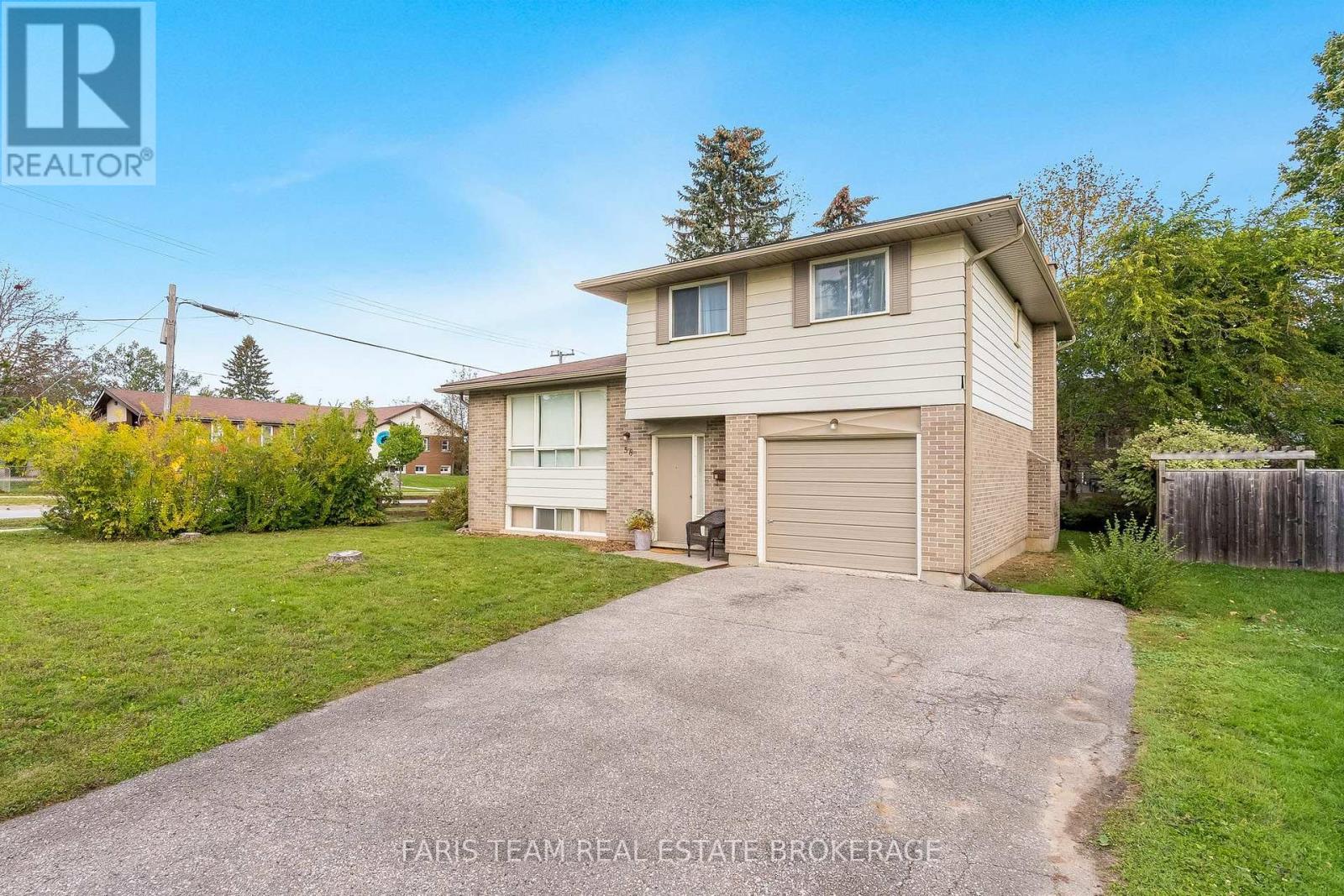 58 Steel Street, Barrie, ON photo 2