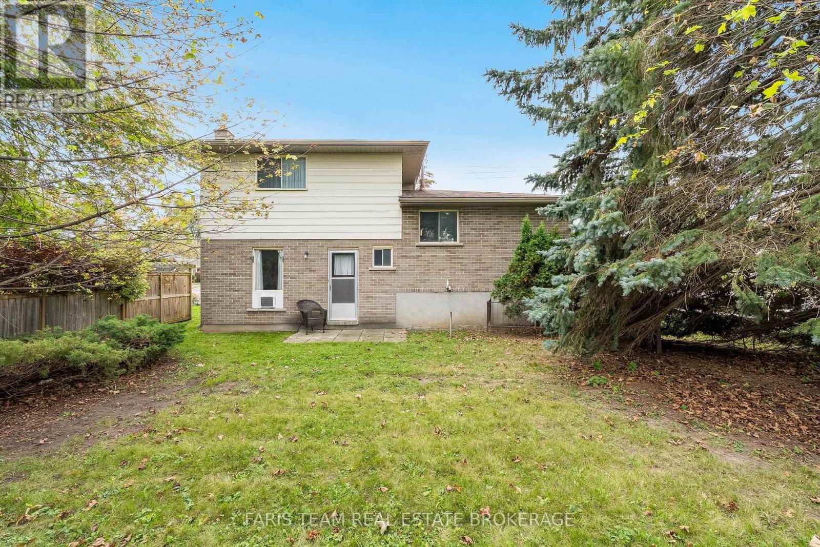 58 STEEL STREET - 20