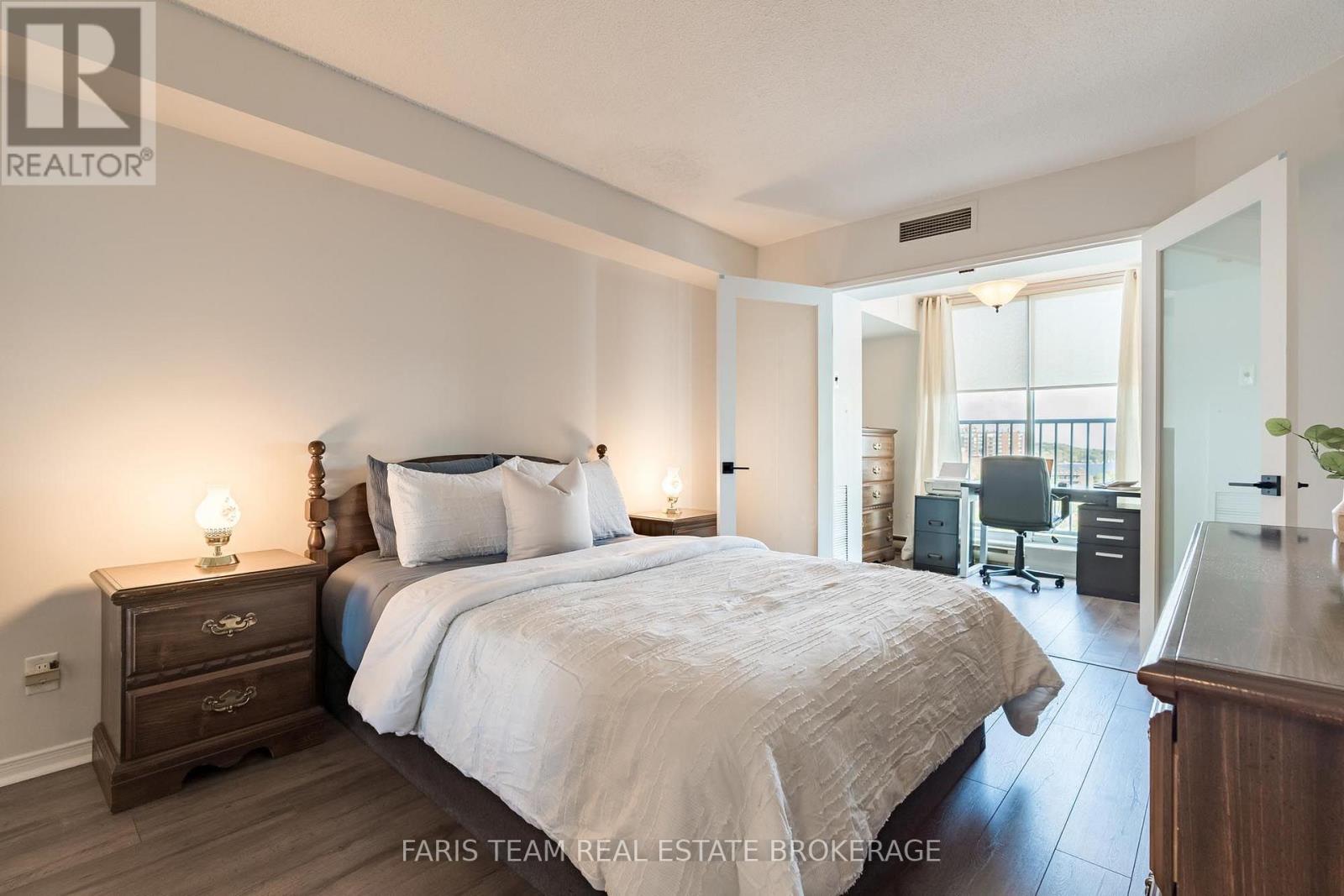 1508- 150 Dunlop Street East, Barrie, ON photo 9