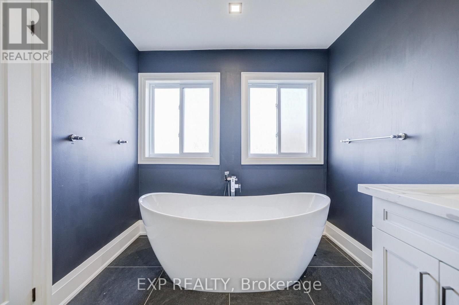 779 MCLAREN STREET - 28