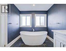 779 Mclaren Street, Newmarket, ON L3Y8H3 Photo 28