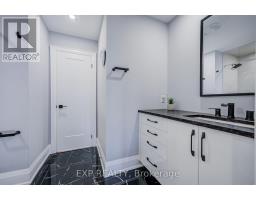 779 Mclaren Street, Newmarket, ON L3Y8H3 Photo 35