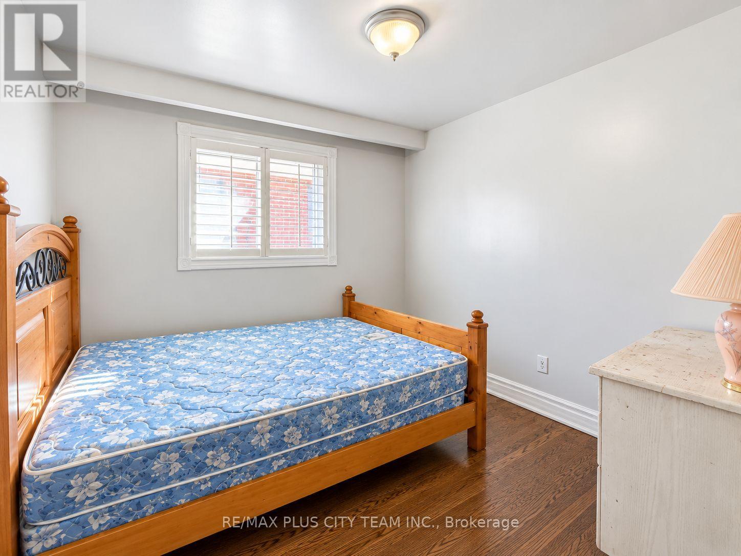 50 Blossom Crescent — photo 14