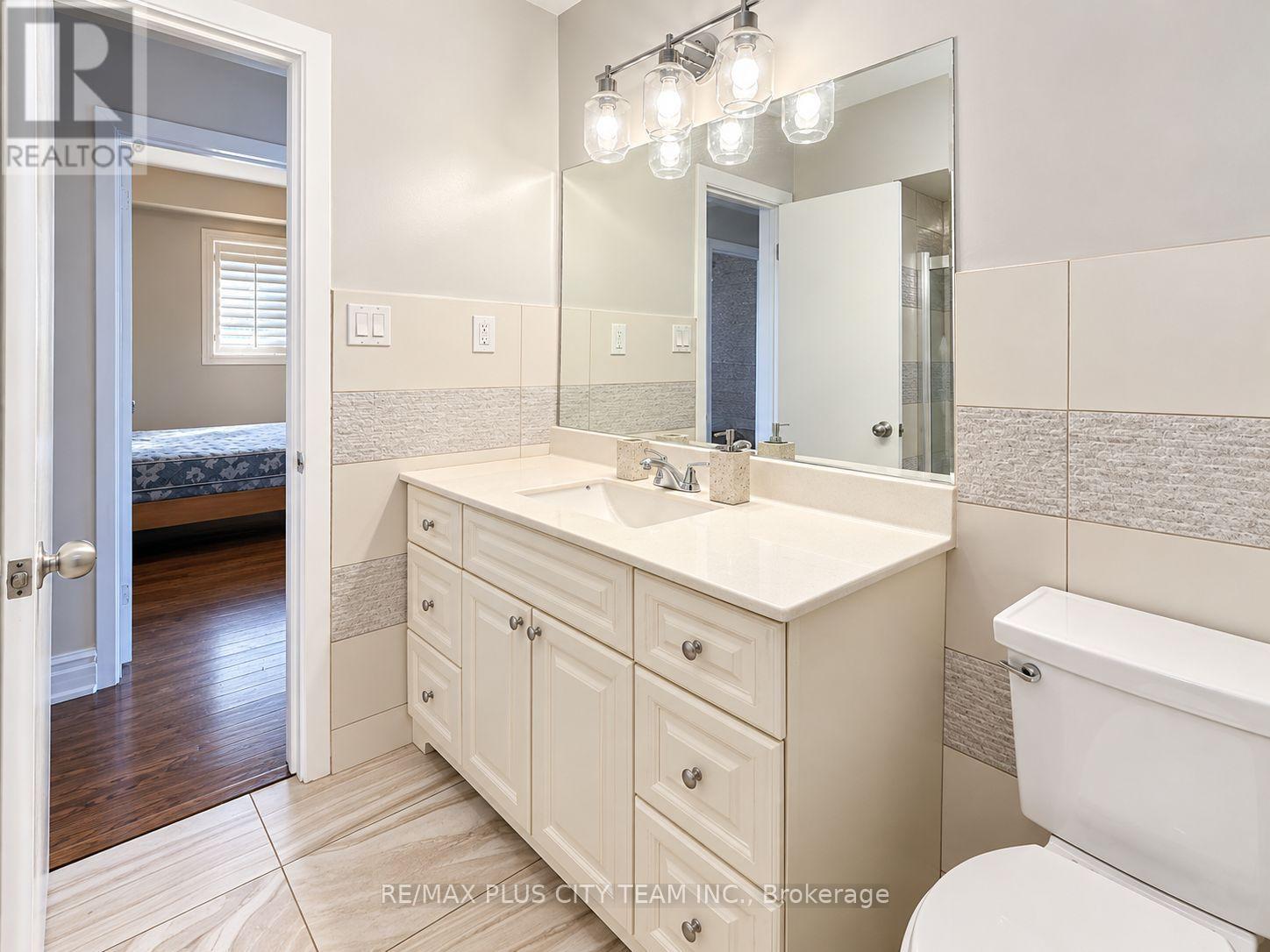 50 Blossom Crescent — photo 27